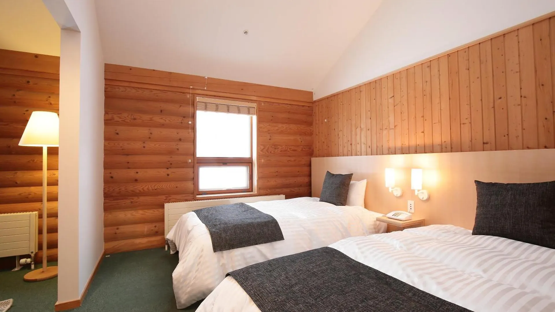 Log Hotel The Maple Lodge Iwamizawa